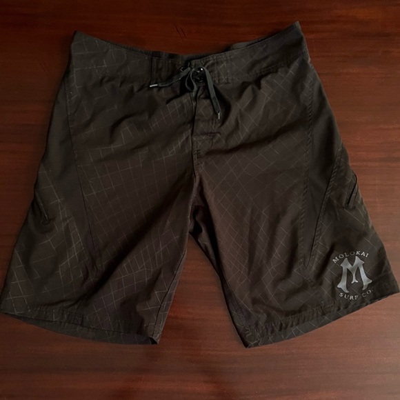 Molokai Surf Co. Men’s Board Shorts - Picture 1 of 5